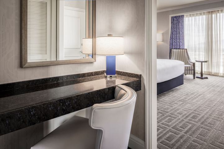 Room 83 of 225