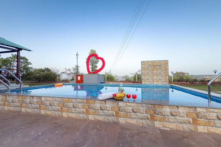 Pool 47 of 62