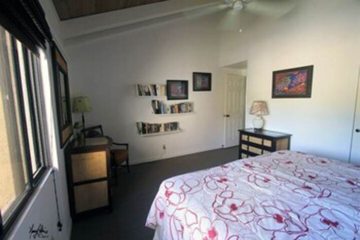 Room 26 of 29