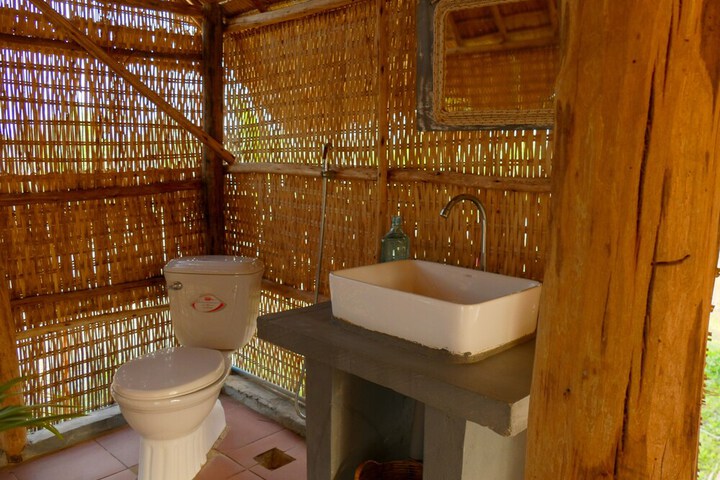 Room 4 of 15
