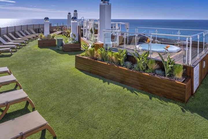 Sundeck 54 of 69