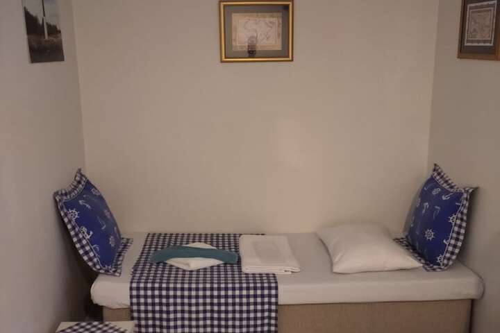 Room 14 of 31