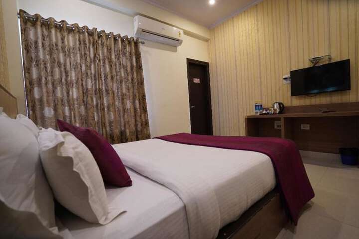 Room 4 of 22