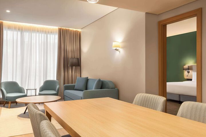 Room 46 of 223