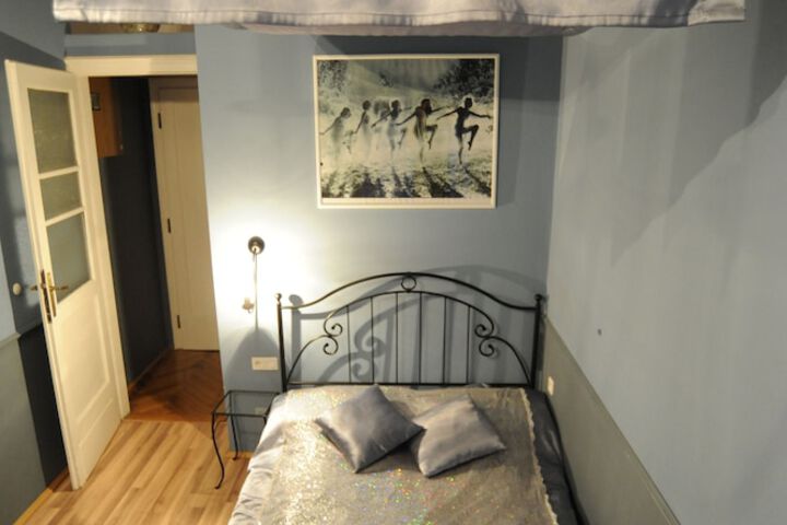 Room 9 of 54