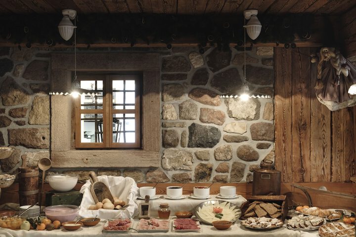 Breakfast/Coffee Service 38 of 61