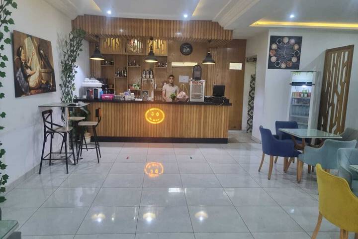 Coffee shop