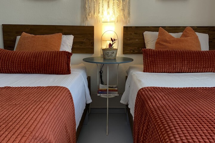 Room 20 of 49