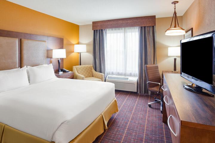 Standard 2 Queen Beds Accessible (14 of 23)