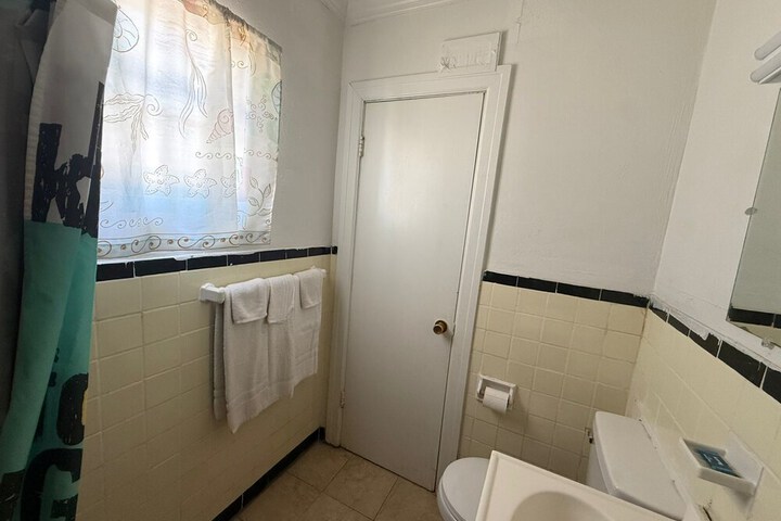 Room 30 of 39