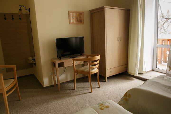 Room 30 of 89