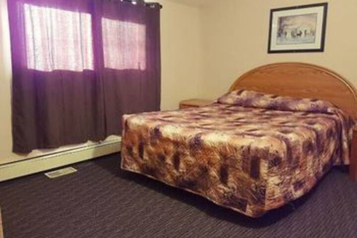 Room 8 of 37