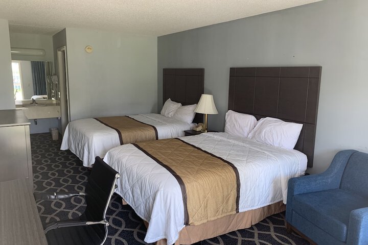 2 Double Beds (7 of 7)