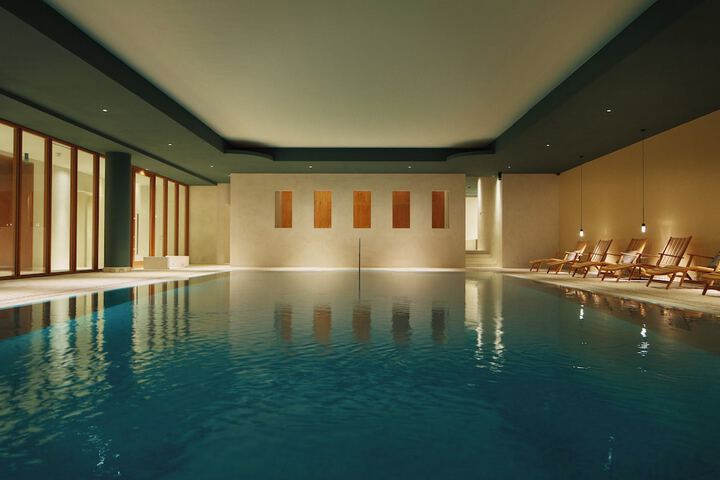 Pool 33 of 71
