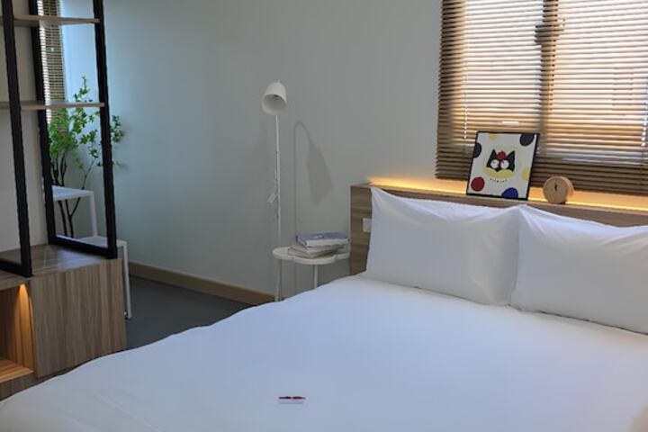 Room 3 of 26