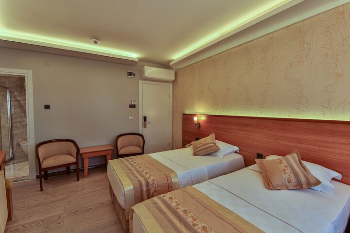 Room 15 of 43