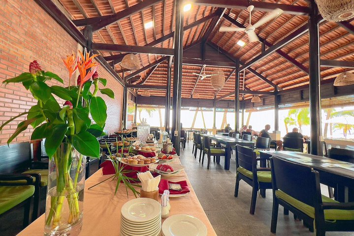 Dining 66 of 110