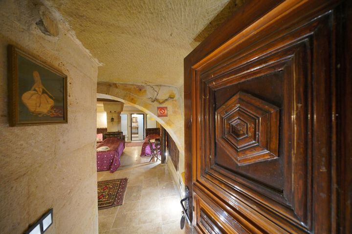Room 32 of 130