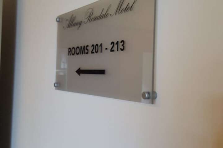Ballroom/Hall 31 of 35