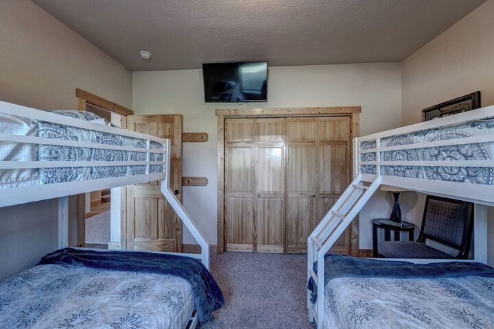 Room 7 of 26