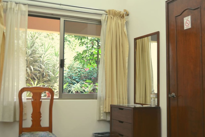 Room 8 of 73