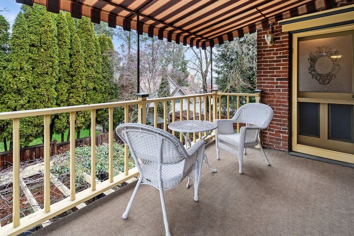 Terrace/Patio 18 of 27