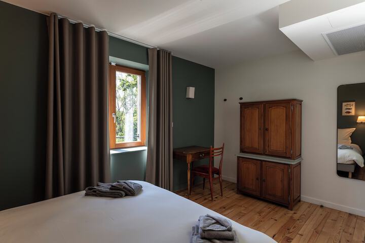 Room 18 of 50