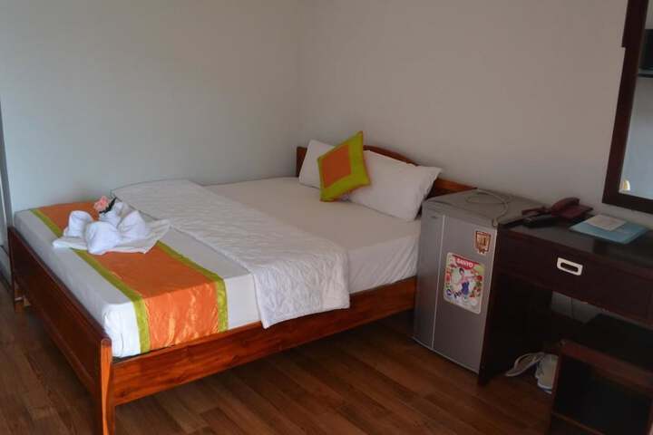 Room 8 of 49