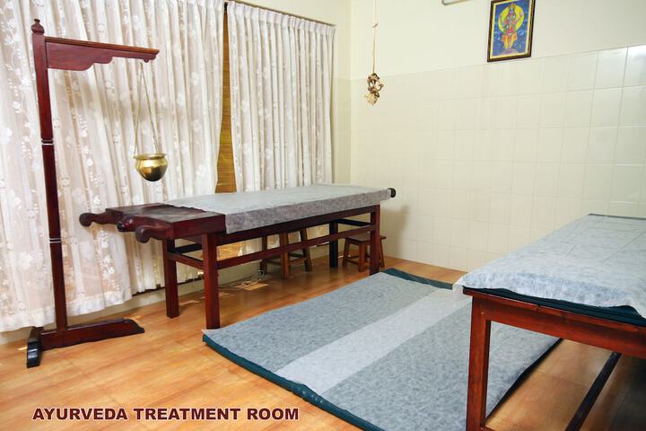 Massage Photo