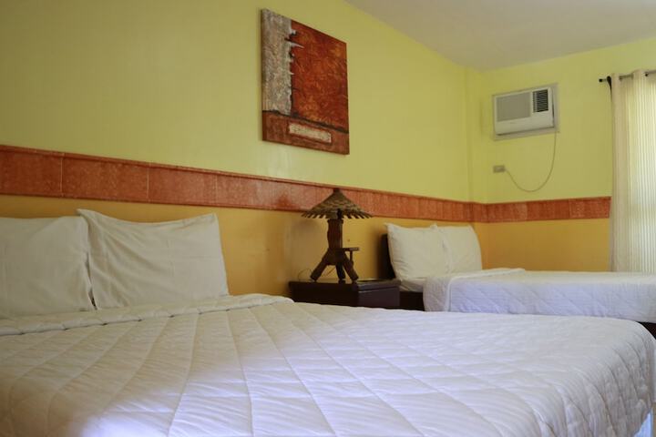 Room 3 of 70