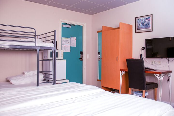 Room 38 of 62