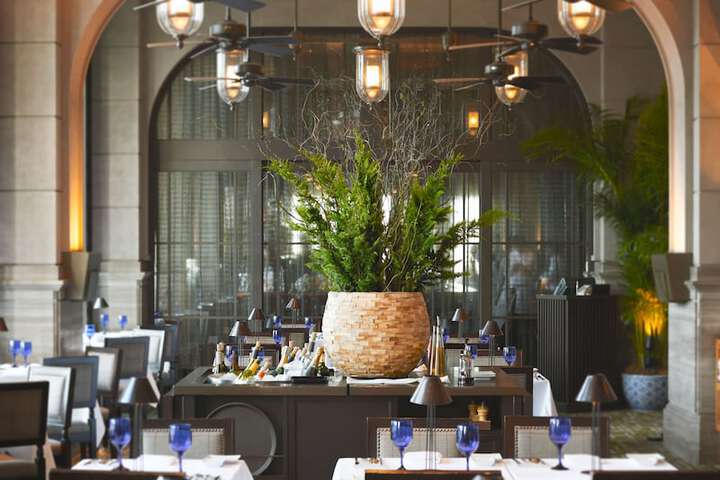 Dining 90 of 113