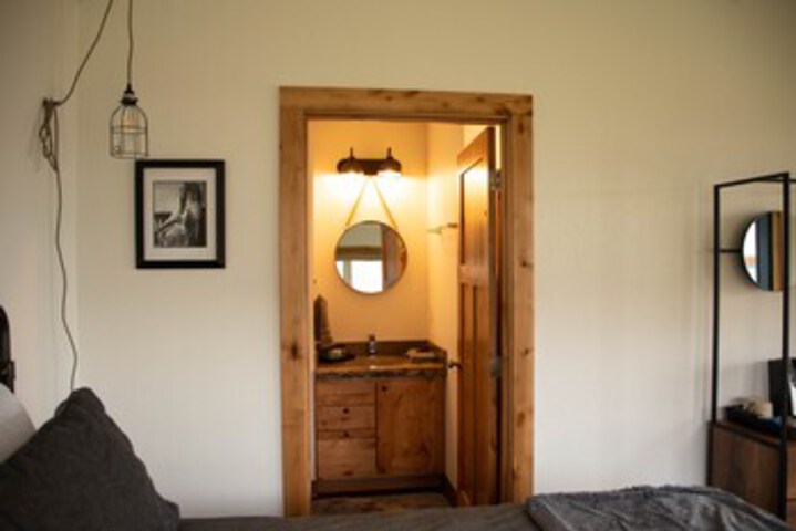 Room 37 of 66