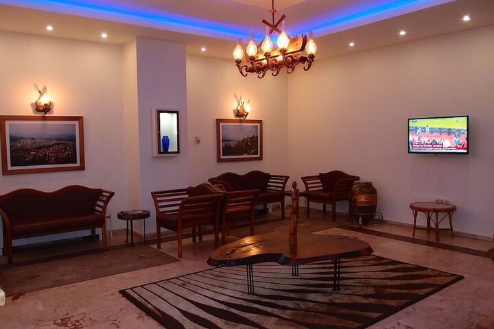 Hotel Interior 6 of 28