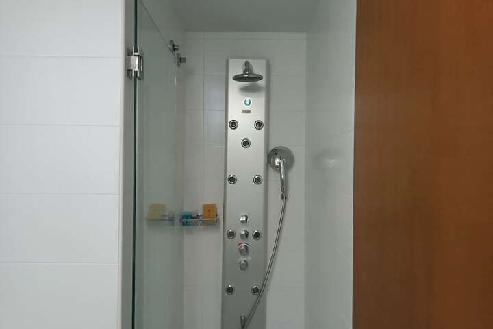 Room 53 of 71