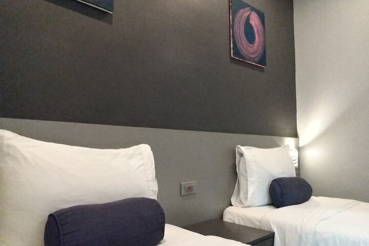 Room 48 of 91