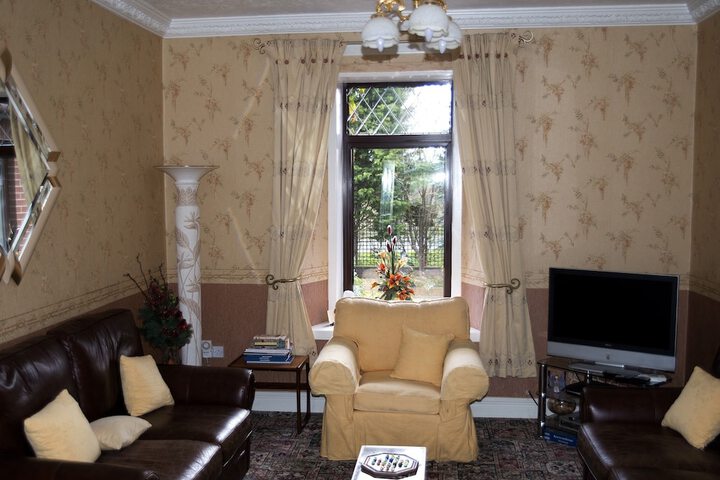 Lounge 16 of 16