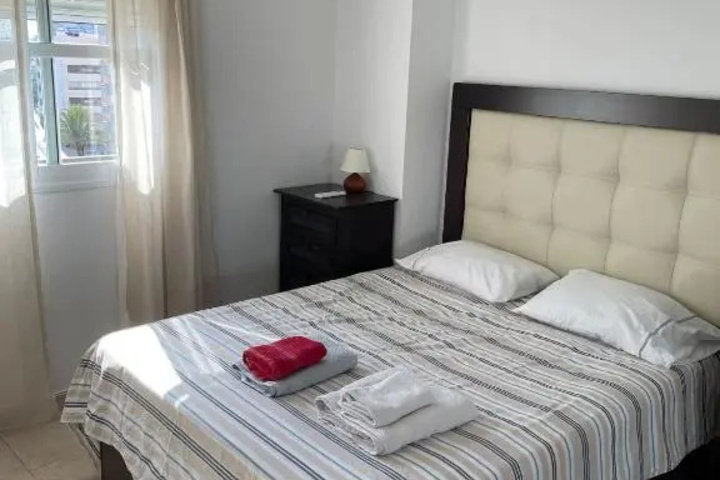 Room 2 of 7