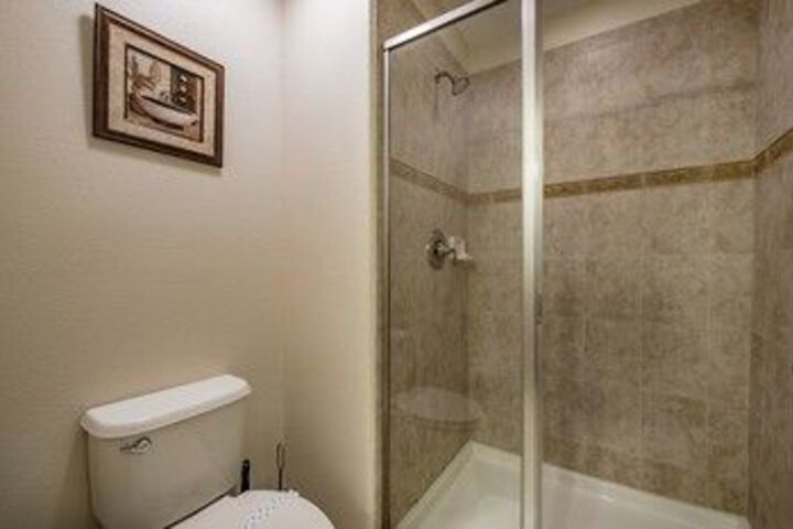 Room 3 of 27