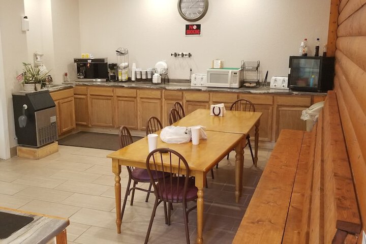 Breakfast/Coffee Service 44 of 63
