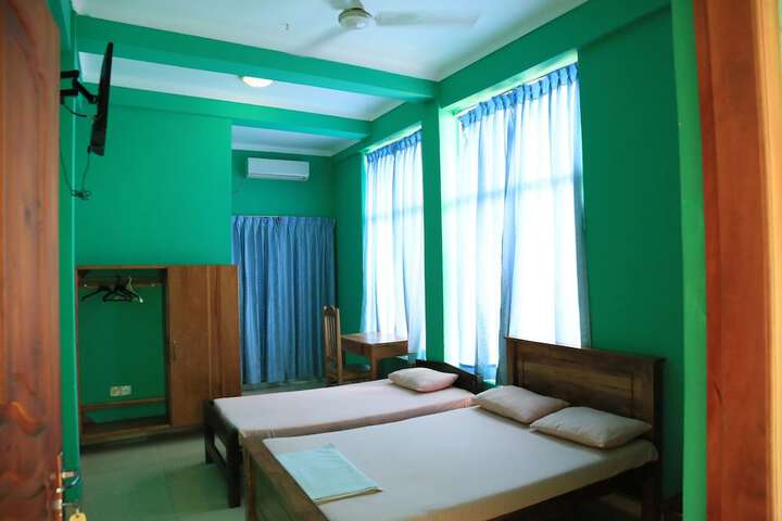 Room 9 of 59