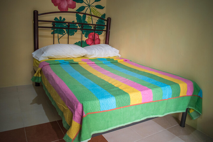 Room 14 of 37