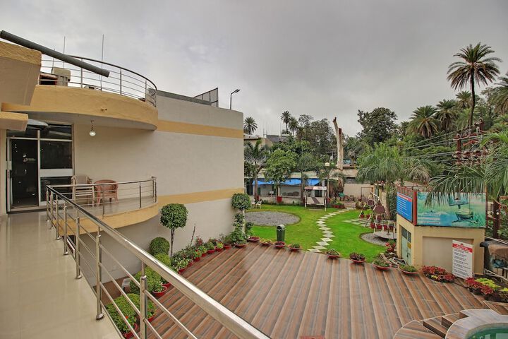 Hotel Exterior 41 of 41
