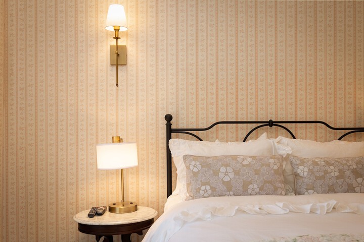 Room 14 of 50