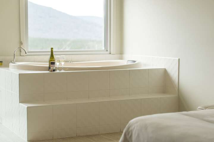 Hot Tub 27 of 49