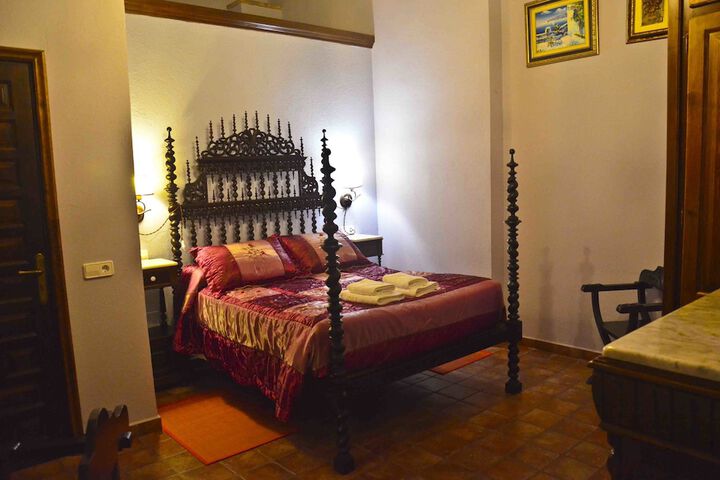 Room 4 of 54