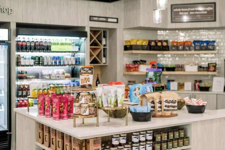 Snack bar