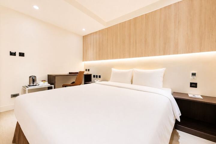 Room 123 of 160