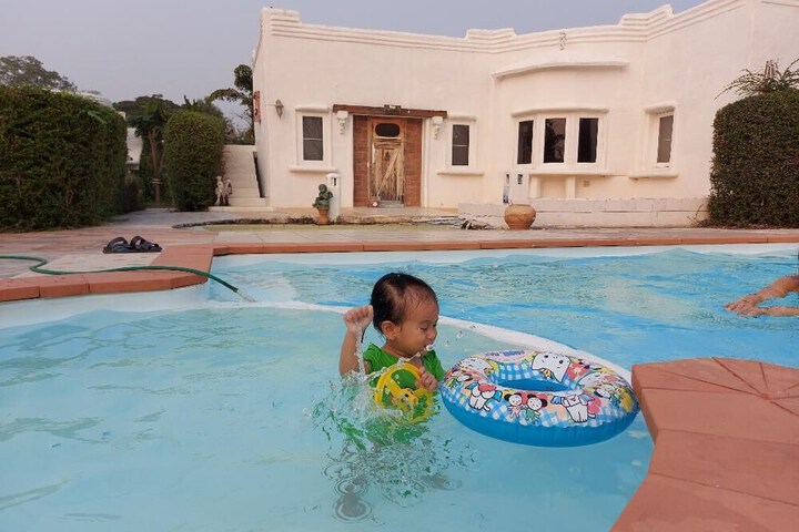 Pool 54 of 308