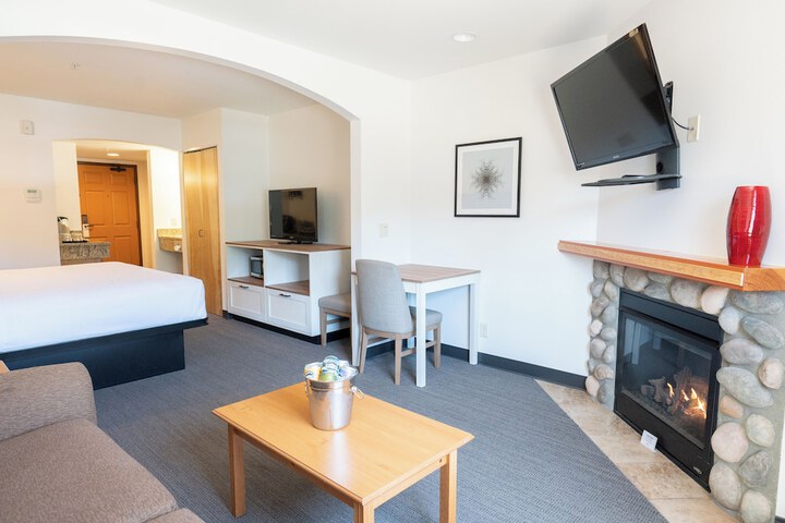 Room 35 of 150